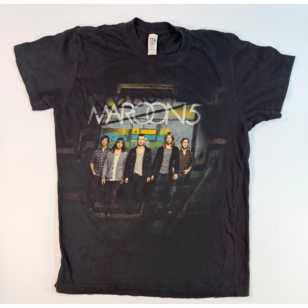 Maroon 5 World Tour Graphic T-Shirt Black Cotton Band Tee Mens Small S